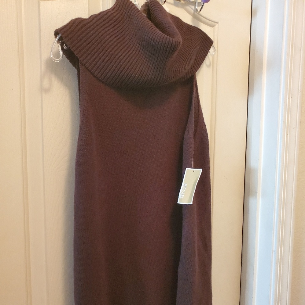 Michael Kors sleeveless sweater